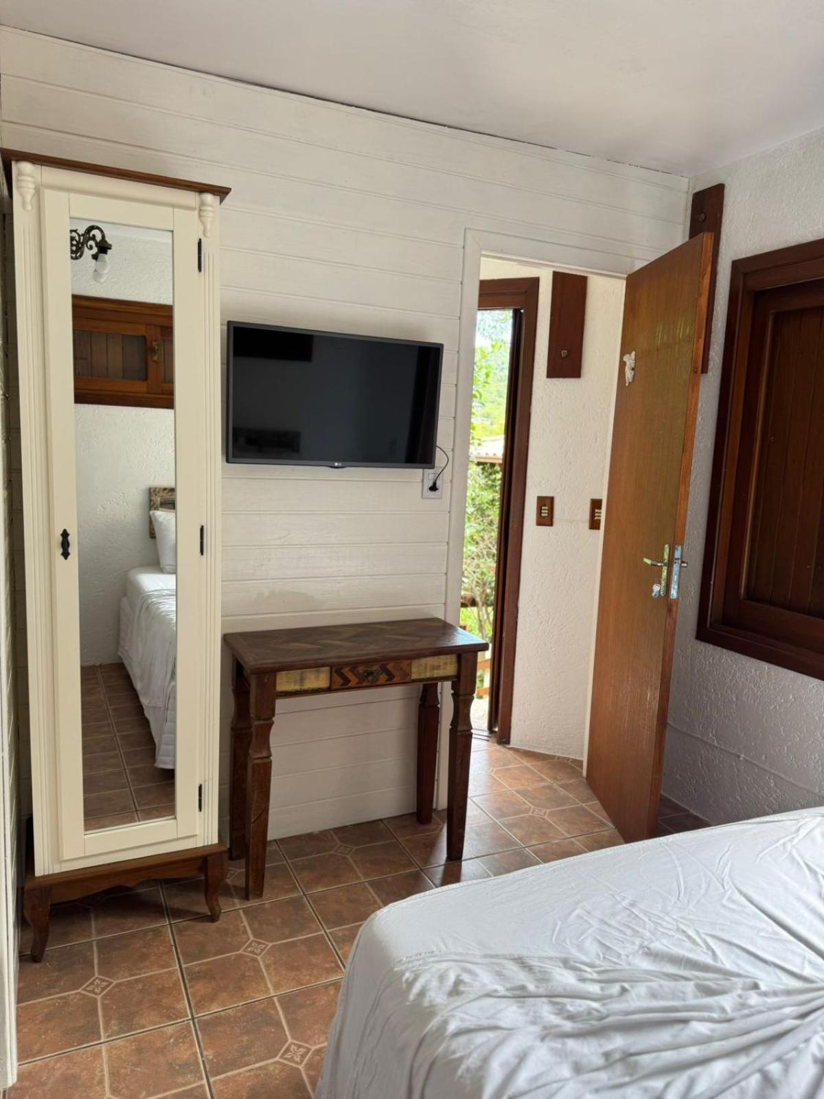 Pousada E Hostel Vale Do Rosa Praia do Rosa Ngoại thất bức ảnh