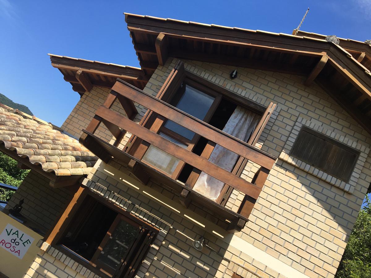 Pousada E Hostel Vale Do Rosa Praia do Rosa Ngoại thất bức ảnh